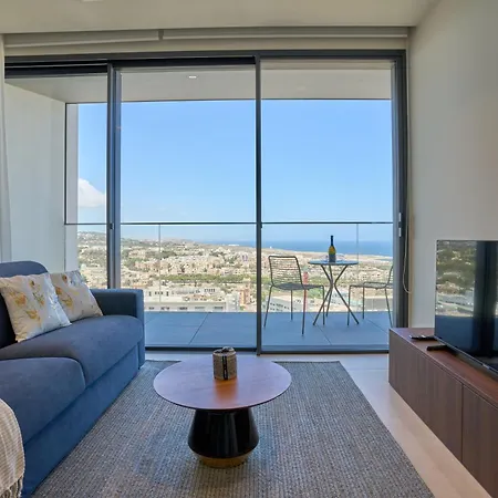 Chic 16th-floor With Stunning Sea Views *