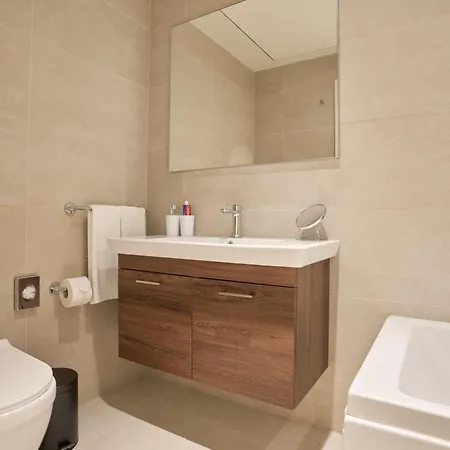 Chic 16th-floor With Stunning Sea Views Apartman San Ġiljan