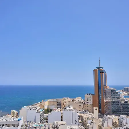 Chic 16th-floor With Stunning Sea Views Apartament *
