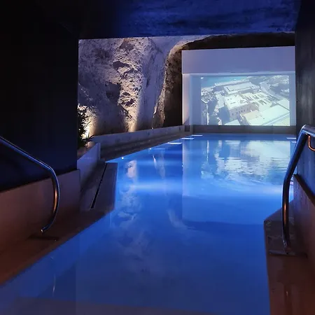 Chic 16th-floor With Stunning Sea Views