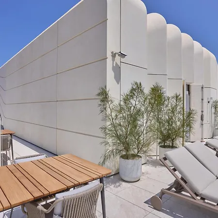 Chic 16th-floor With Stunning Sea Views *