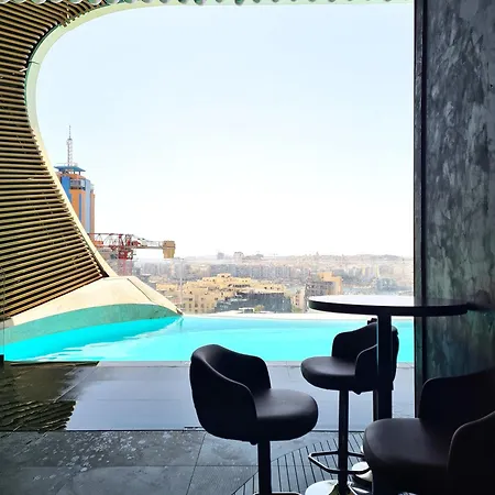 Chic 16th-floor With Stunning Sea Views * San Ġiljan